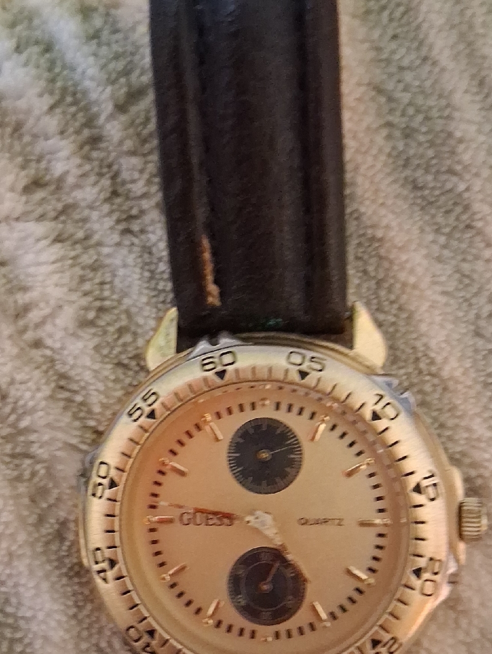 Guess Watch - Picture 4 of 4